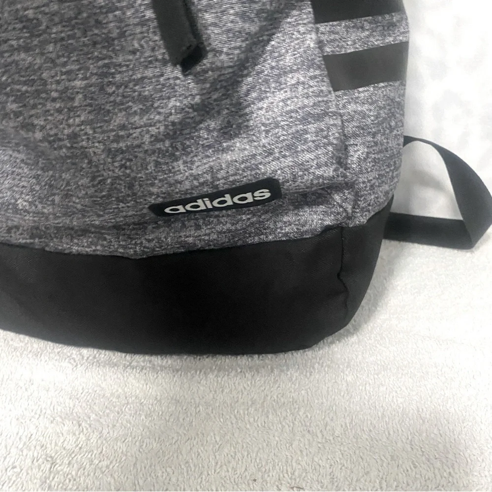 Adidas Classic 3S Backpack, Onix/Black, One Size School , Everyday, Etc,.